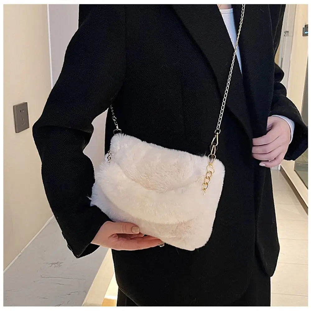 Female Winter Chain Underarm Bag Solid Color Handbag Soft Plush Handle Bag