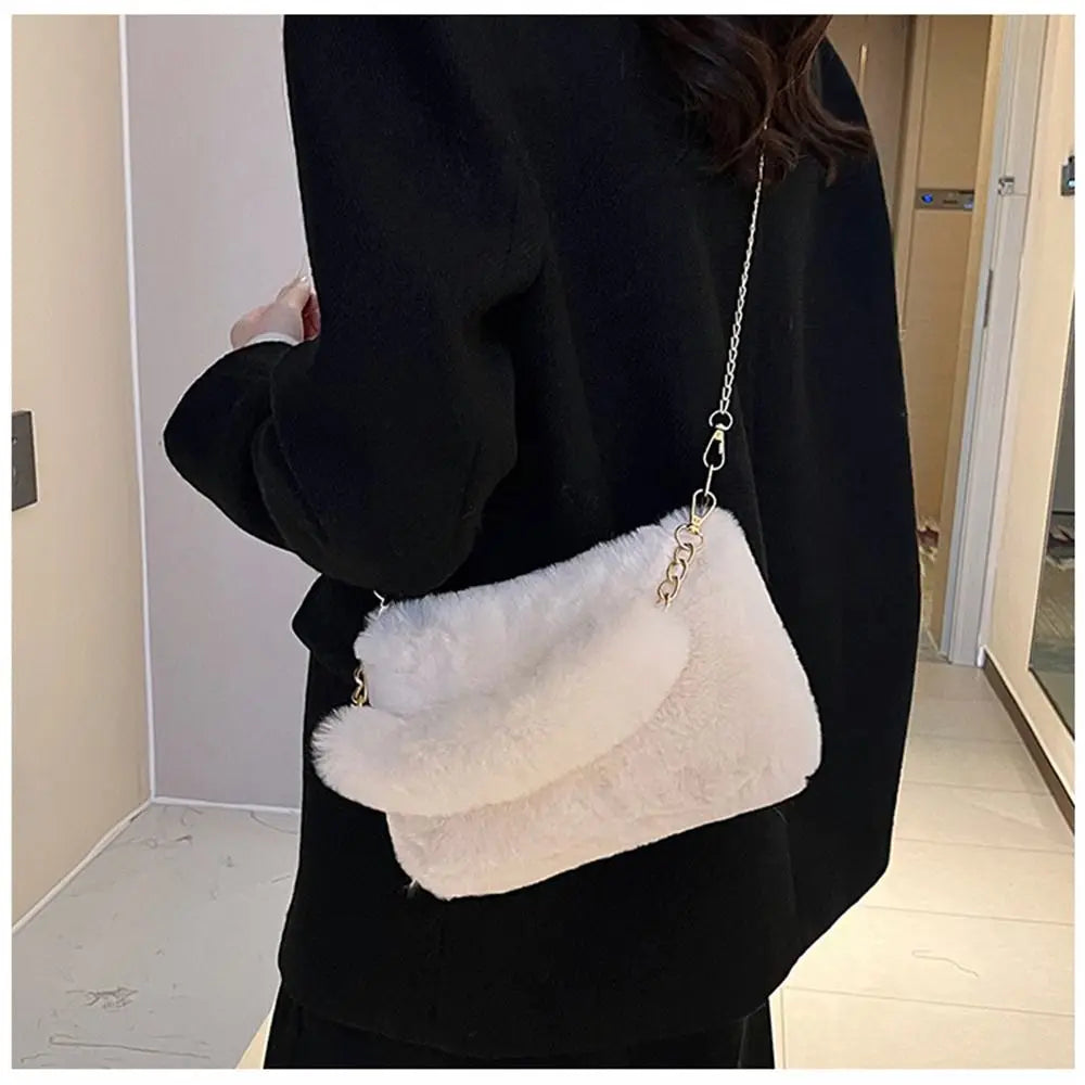 Female Winter Chain Underarm Bag Solid Color Handbag Soft Plush Handle Bag