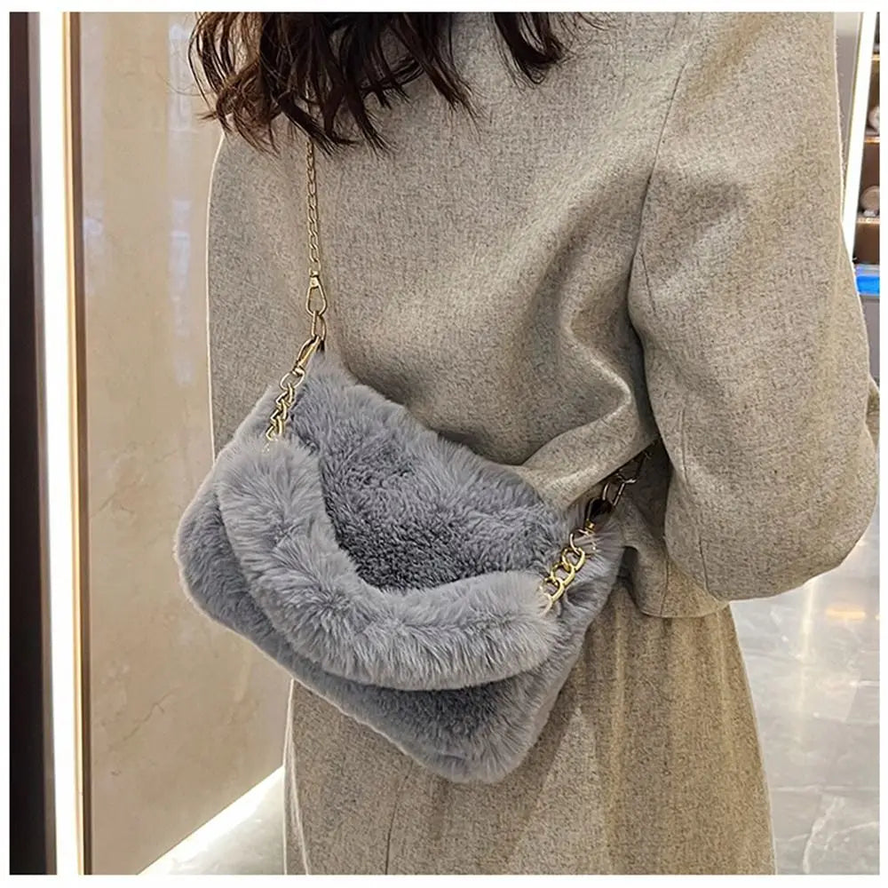 Female Winter Chain Underarm Bag Solid Color Handbag Soft Plush Handle Bag