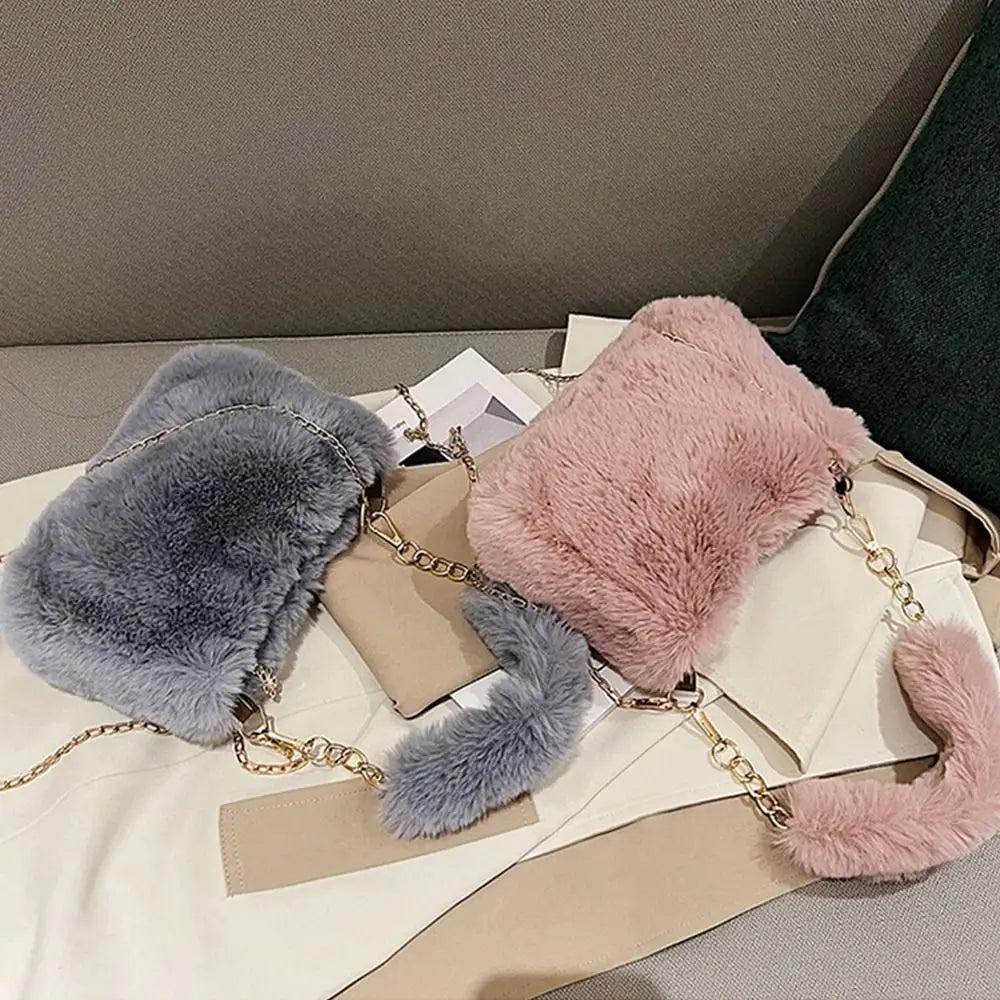 Female Winter Chain Underarm Bag Solid Color Handbag Soft Plush Handle Bag
